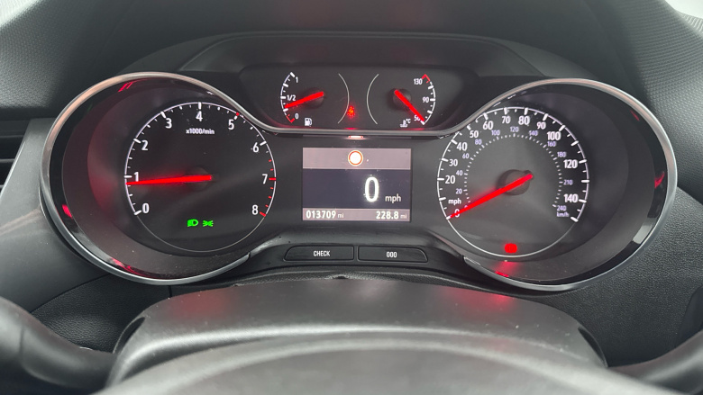 Vauxhall Crossland 1.5 Turbo D Ultimate 5dr Diesel Hatchback